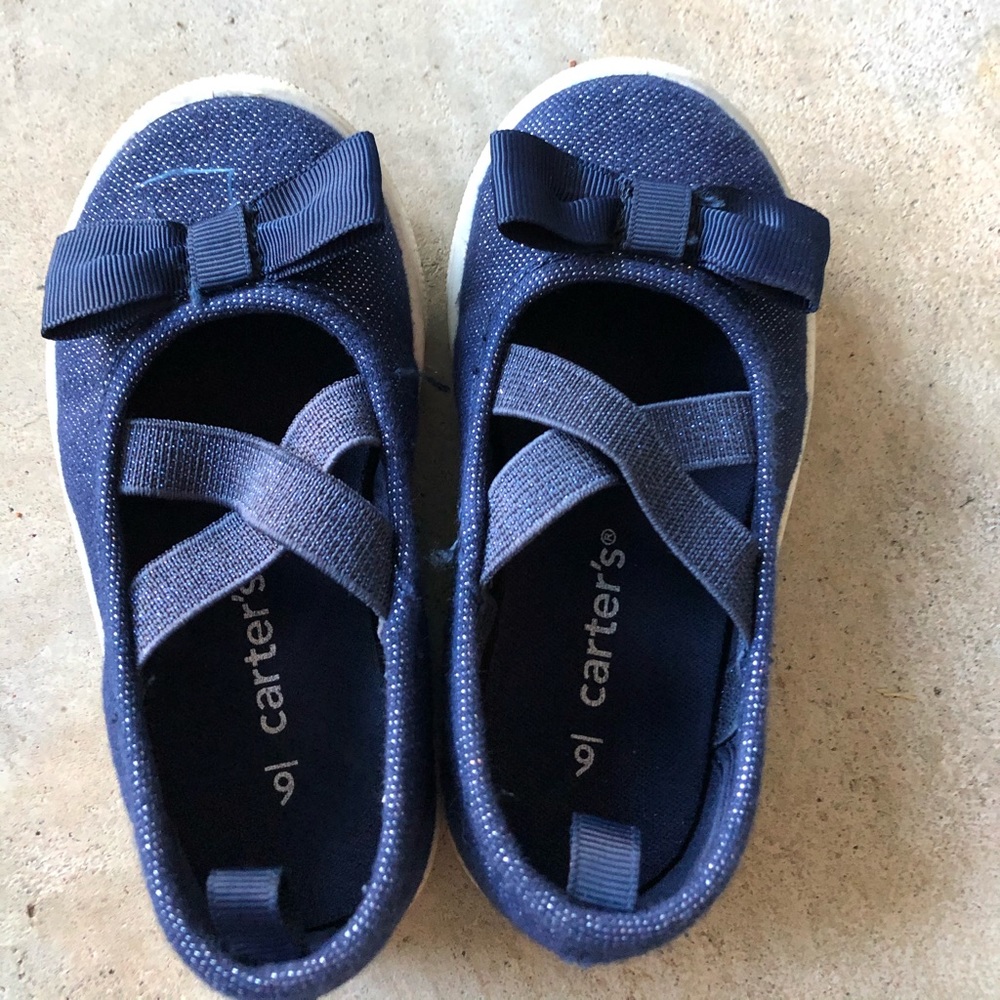 Carter’s toddler girls slip on shoes size 6